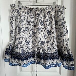 beachlunchlounge Blue and White floral cotton Skirt size XL